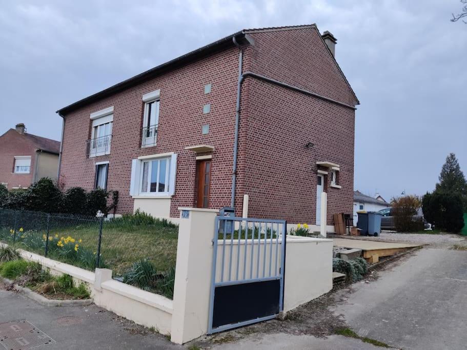Le Repere, 400M Aeroport, 2 Chambres Tille Luaran gambar